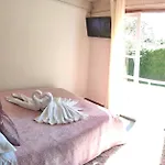 Casa De Hospedes No Alto Do Capivari