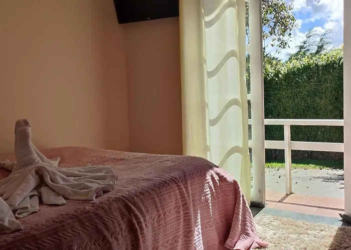 Casa De Hospedes No Alto Do Capivari